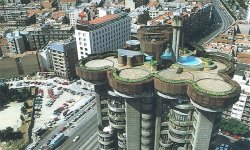 Torre Blancas – жилой дом в Мадриде от Francisco Javier Saenz de Oiza