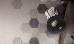 Шестиугольная плитка и мозаика в интерьере