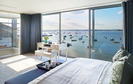 Апартаменты с видом на залив