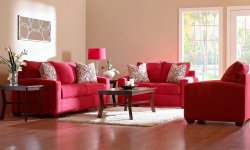 Мягкая мебель красного цвета в гостиной