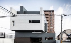 Четырехэтажный дом-офис в Японии