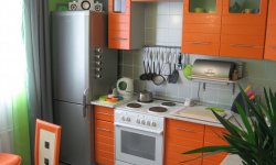 Как установить кухонный гарнитур мечты в маленьком пространстве кухни