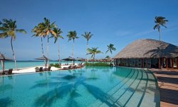300000 рублей за сутки в отеле на Мальдивах