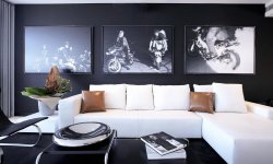 Как с помощью живописи и фотографий задается тон интерьера квартиры