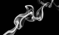 Если дома есть курильщик – как избавиться от запаха сигарет