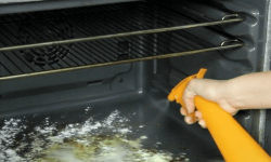 Как отмыть духовку от жира легко и быстро в домашних условиях народными средствами