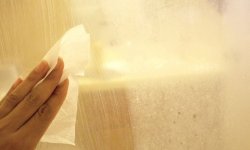 5 способов удалить мыльный налет с кабинки душа
