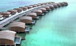 Солнечный курорт Finolhu Villas на Мальдивах