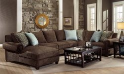 Коричневый диван в интерьере: выбор модели, оттенка и правила размещения