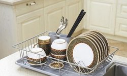 Как правильно хранить посуду и кухонную утварь