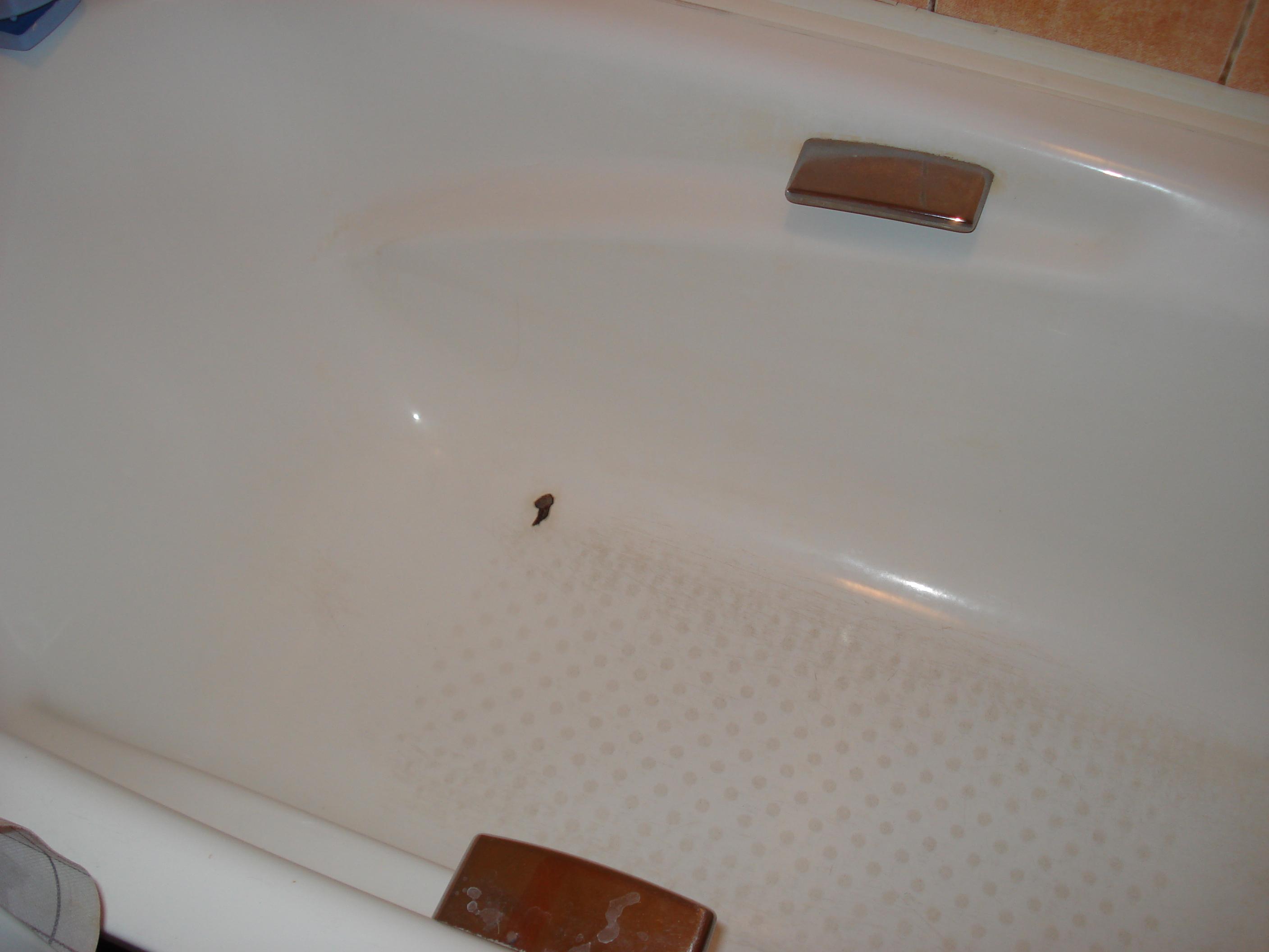 Ремонт акриловой ванны в домашних условиях