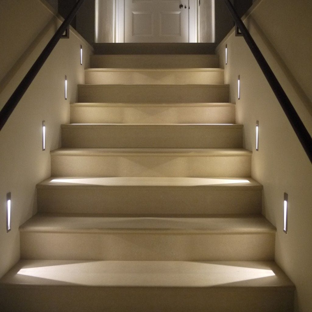 Подсветка лестницы на ступенях: как сделать с датчиком движения своими руками - luchistii-sudak.ru
