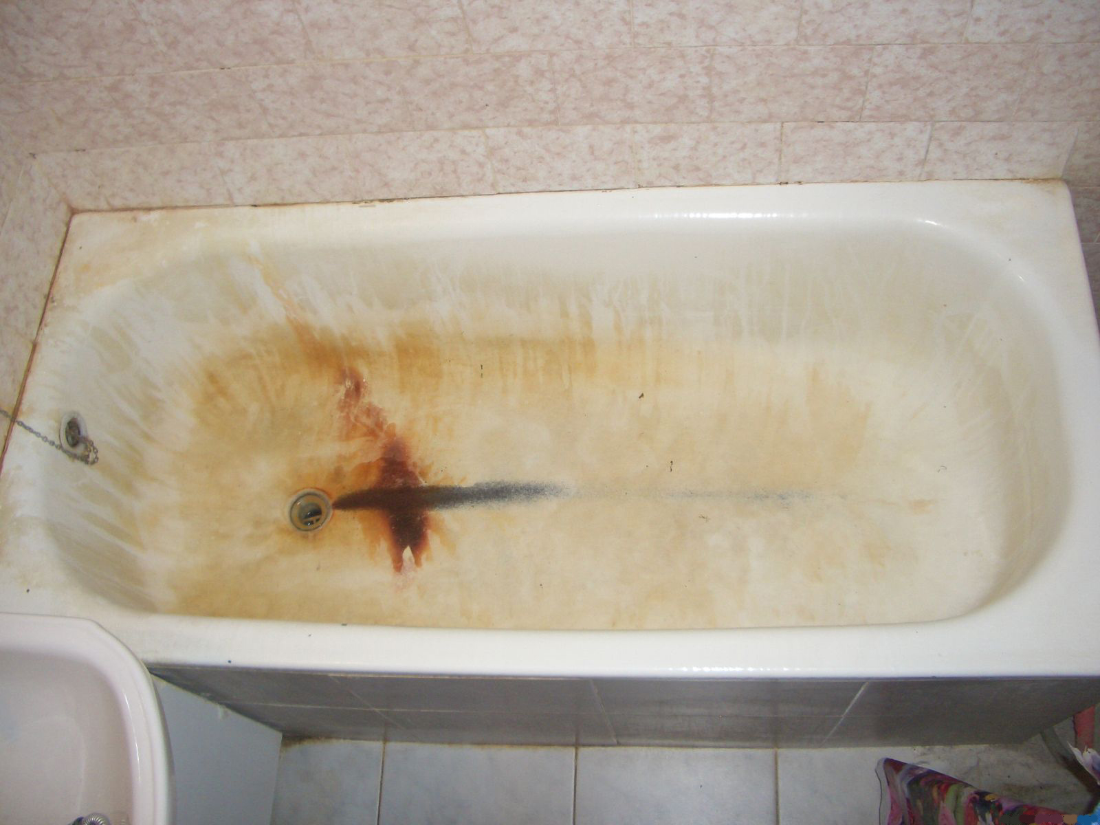 Чистим ванну от желтого налета_1