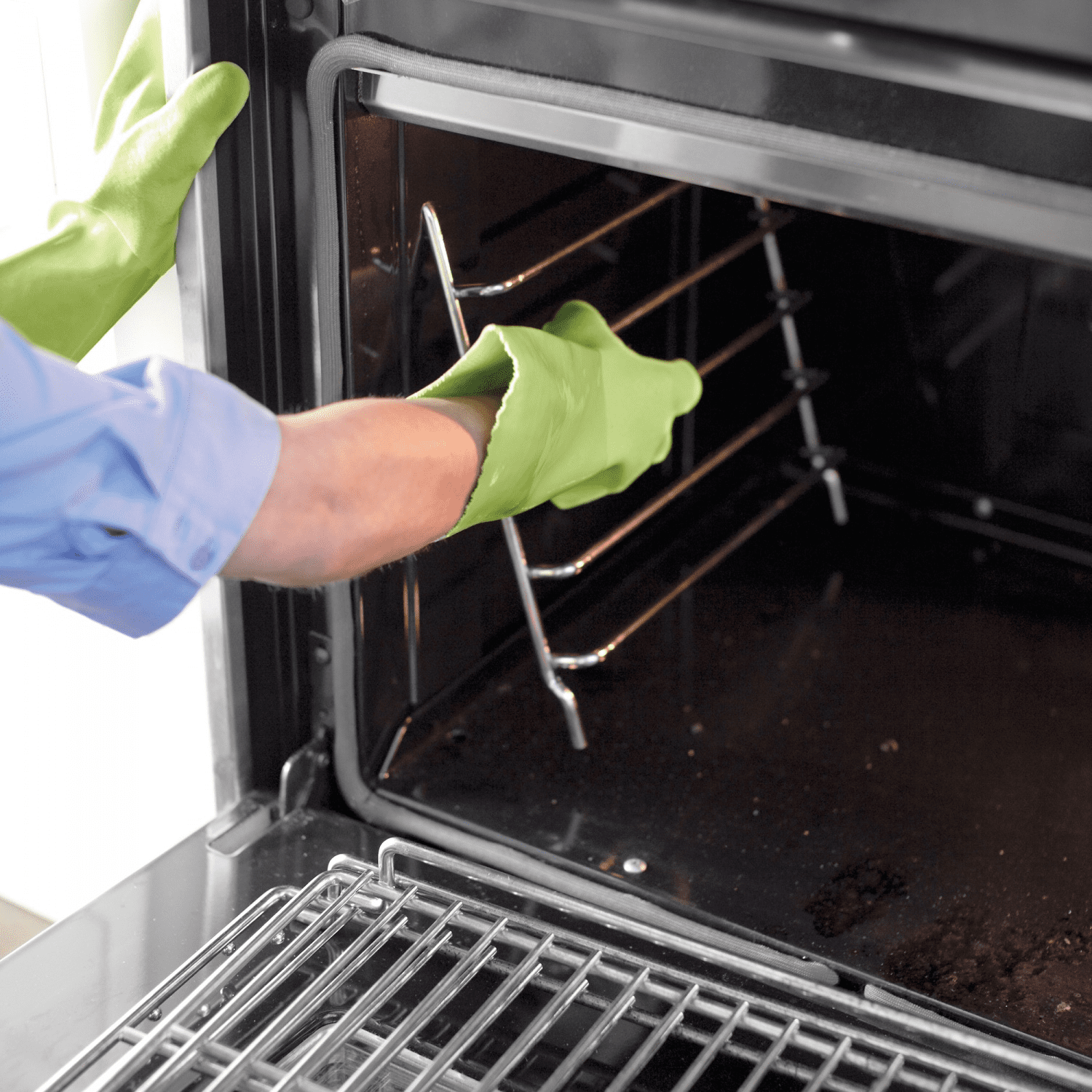 Как очистить духовку от жира и нагара