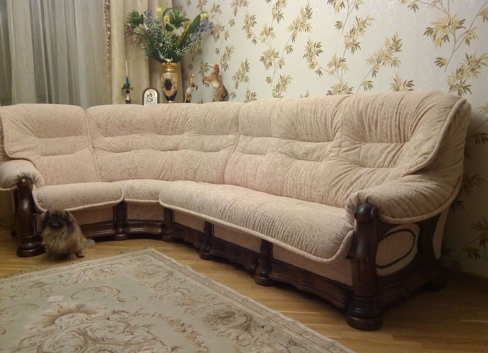 диван для зала своими руками