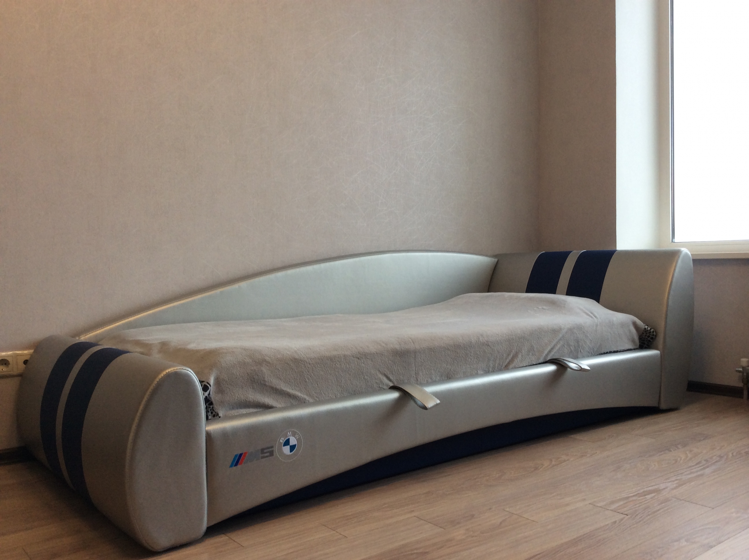 Кровать для подростка мальчика